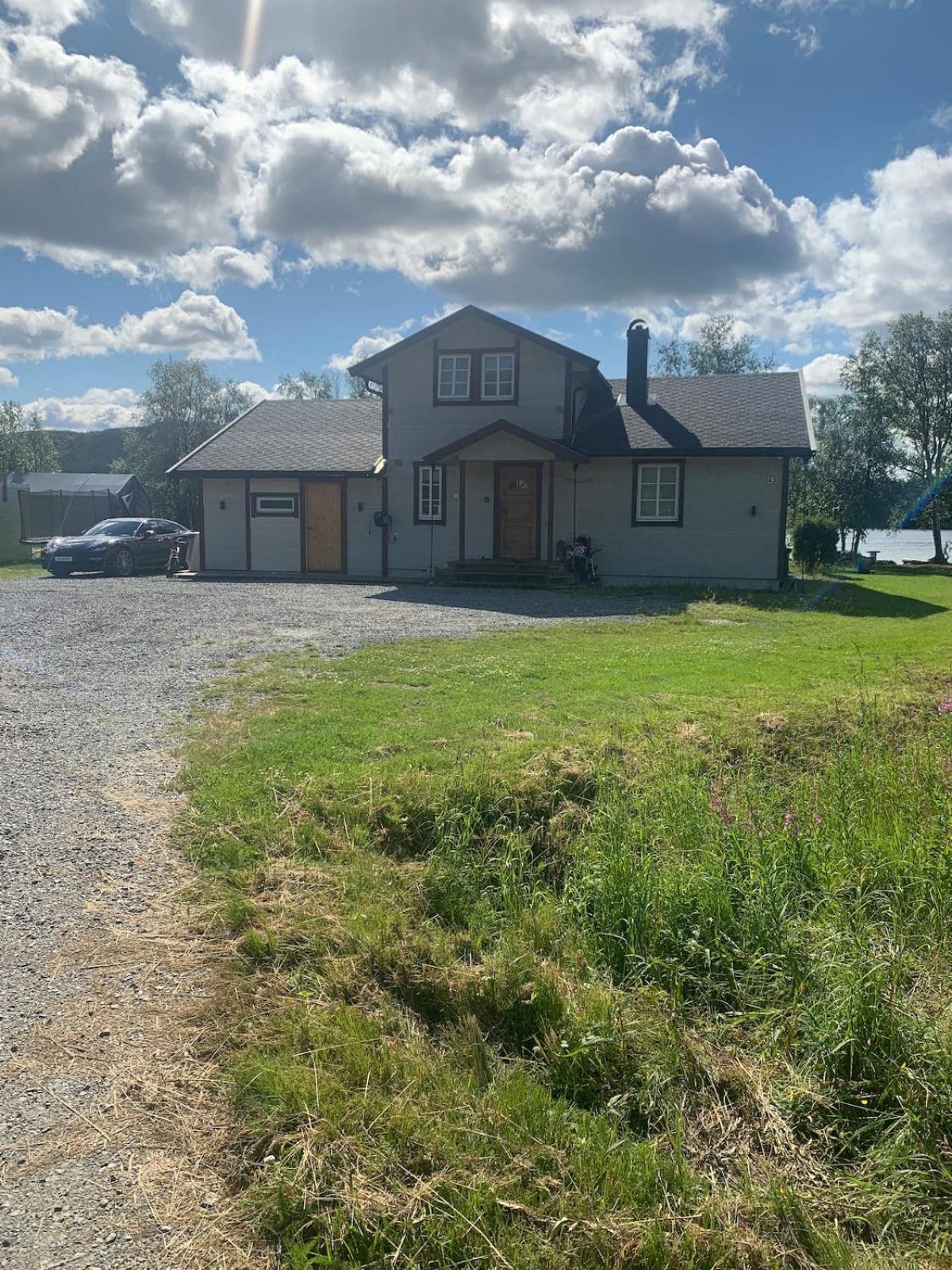 Cottage With Good Standard Next To Neiden River Exterior foto